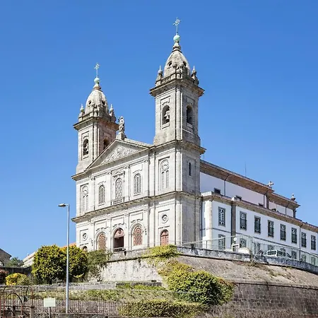 Elegant W/ Ac & Balcony By Lovelystay * Porto
