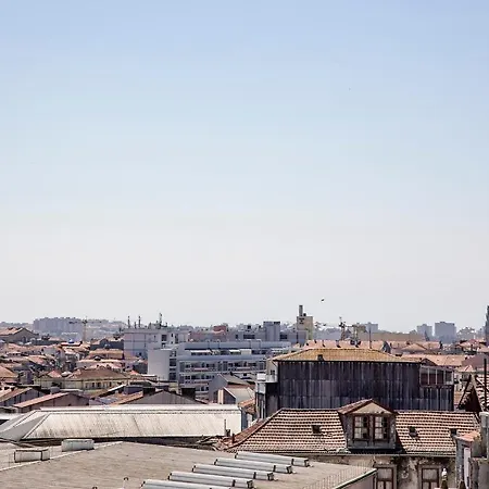 Elegant W/ Ac & Balcony By Lovelystay アパート ポルト